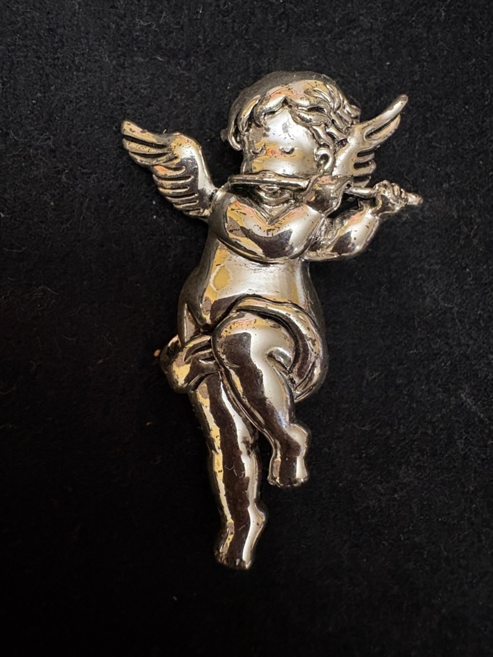 Silver Cherub Accent brooch- 3D